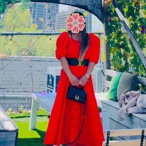 It’s a beautiful watermelon colour( orange/red) dress from H&M only used twice.